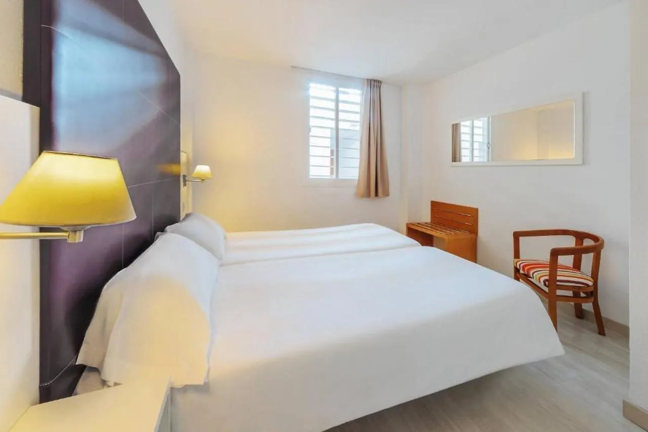 Club Simo Aparthotel Cala Millor  Spain